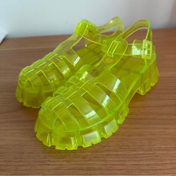 Urban outfitters neon yellow chunky jelly fisherman sandal size 7 - Picture 1 of 5